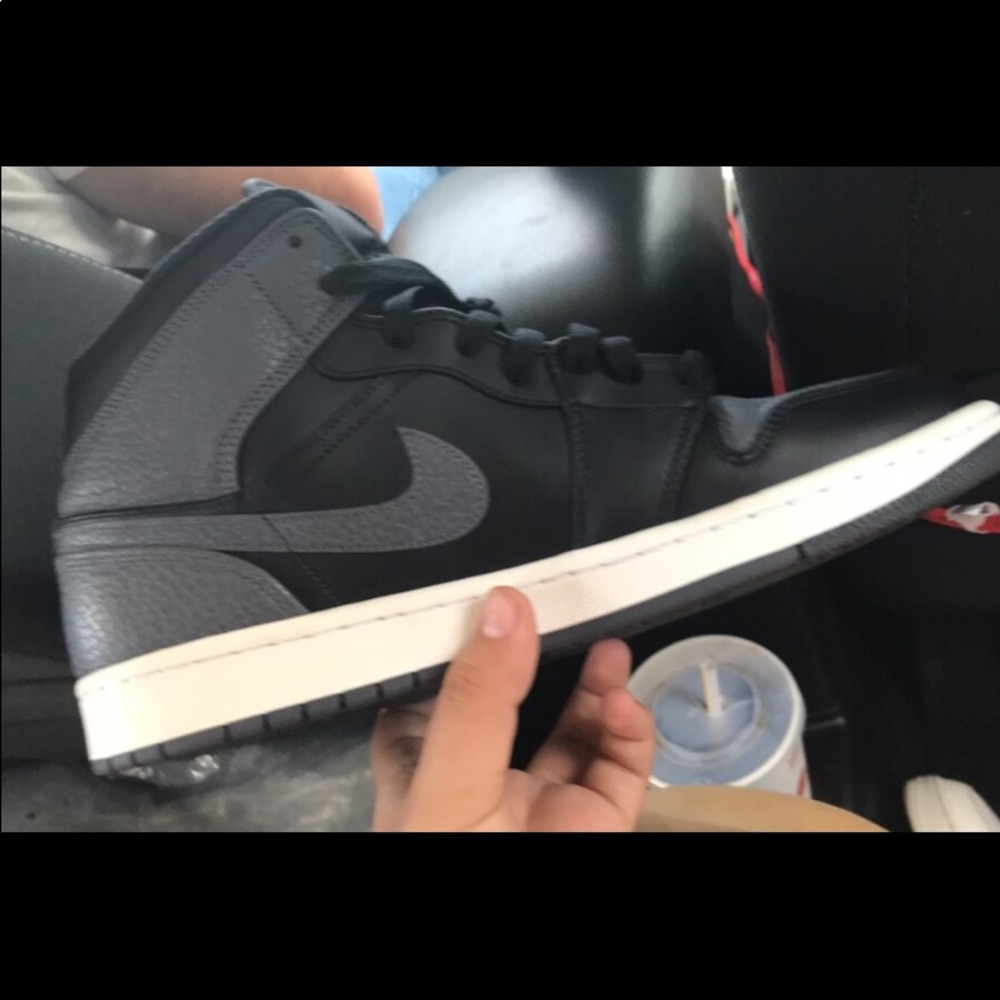Air Jordan 1 mid black and grey - Picture 4 of 8